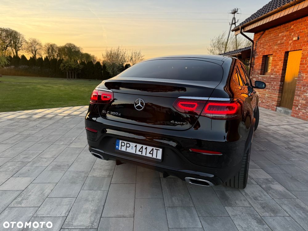 Mercedes-Benz GLC 300 d 4Matic 9G-TRONIC AMG Line - 5