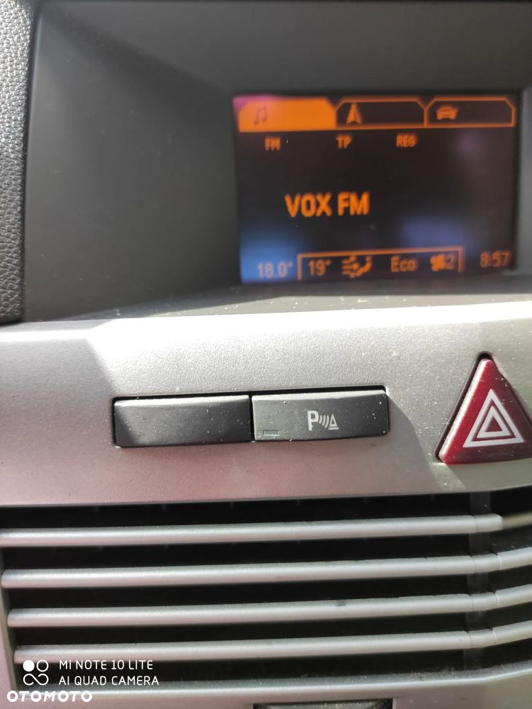 Opel Astra 1.9 CDTI Cosmo - 19