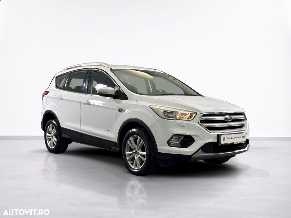 Ford Kuga - 8