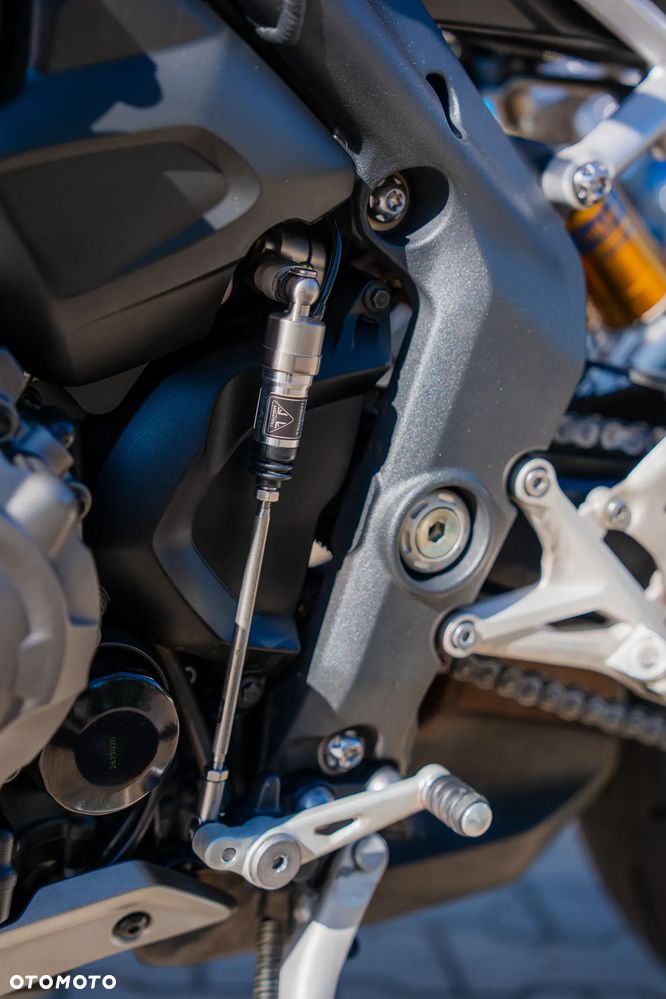 Triumph Speed Triple - 30