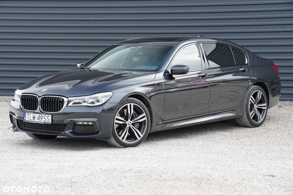 BMW Seria 7 750Li xDrive - 11