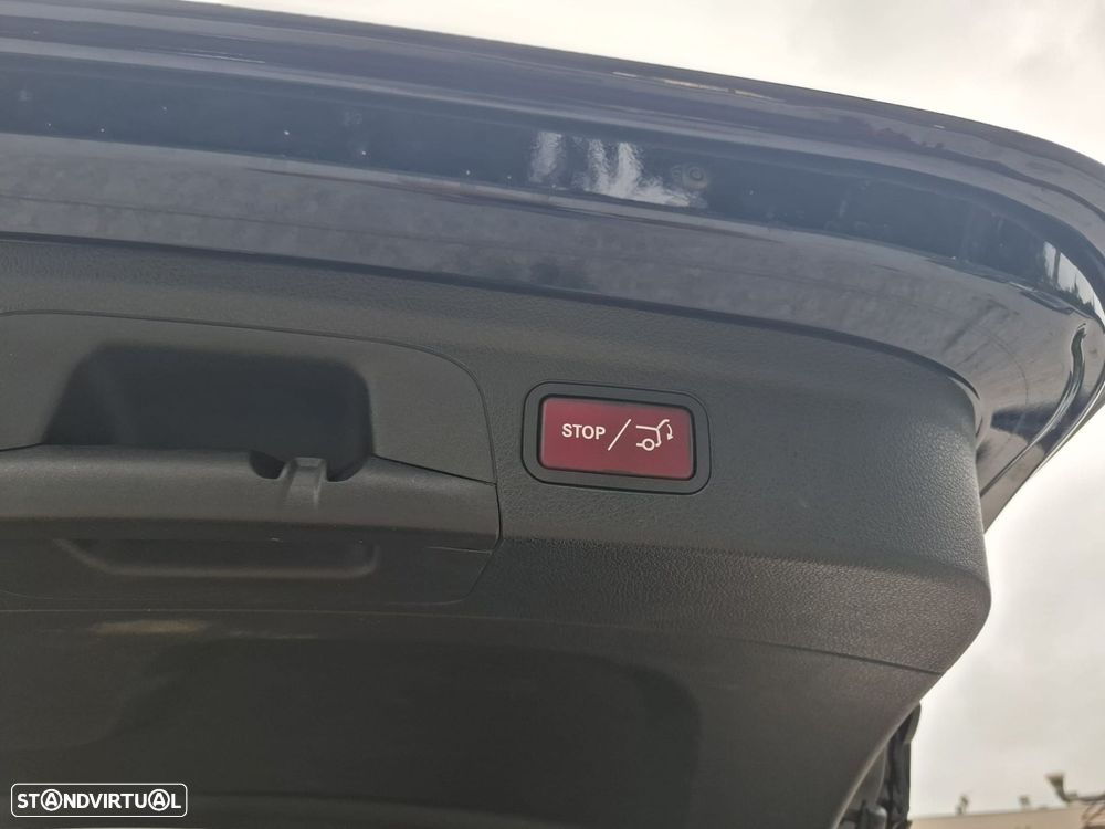 Mercedes-Benz GLE 300 d 4Matic - 16