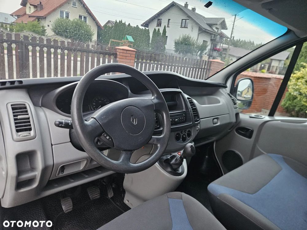Renault Trafic - 12