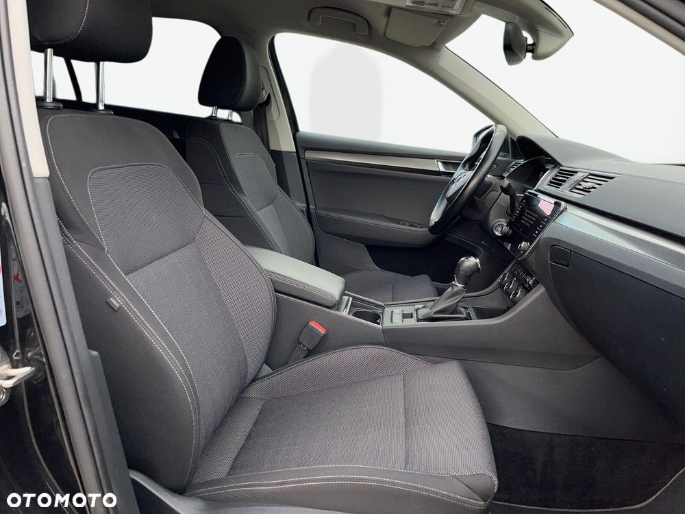 Skoda Superb 2.0 TDI SCR Style DSG - 22