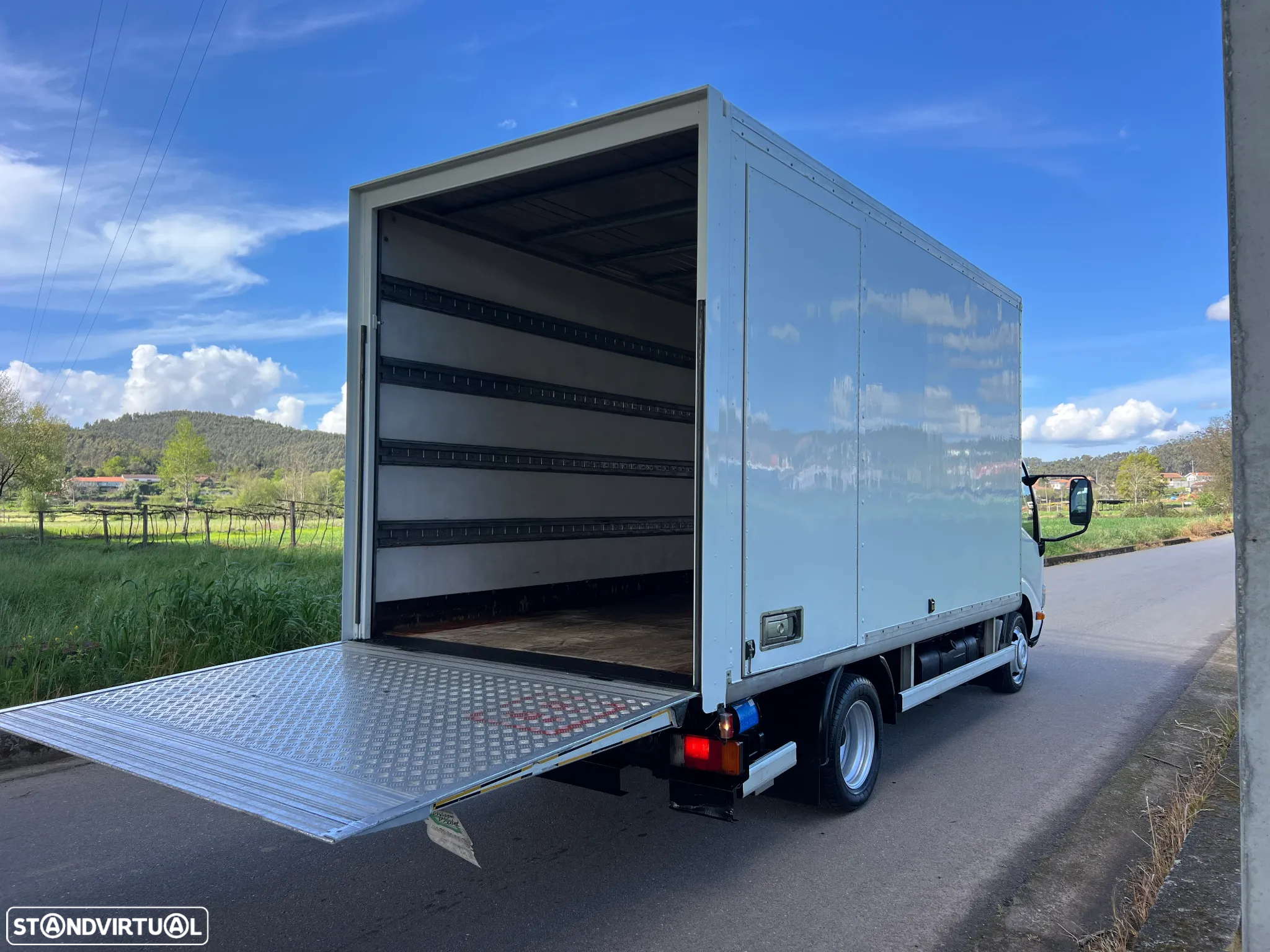 Toyota DYNA M 35.33 3.0 D4D 140 CV PLATAFORMA - 8