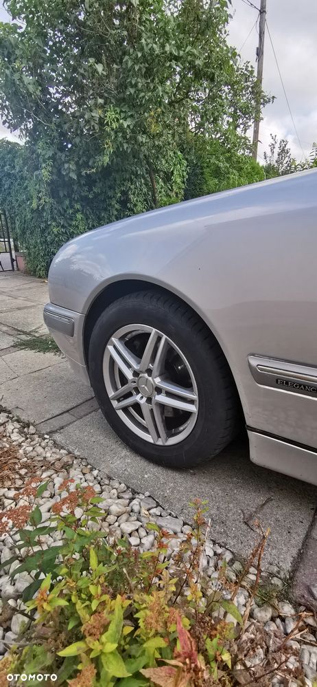Mercedes-Benz Klasa E - 6
