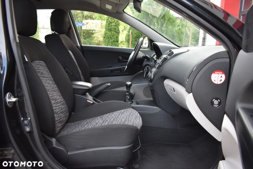 Kia Ceed - 18