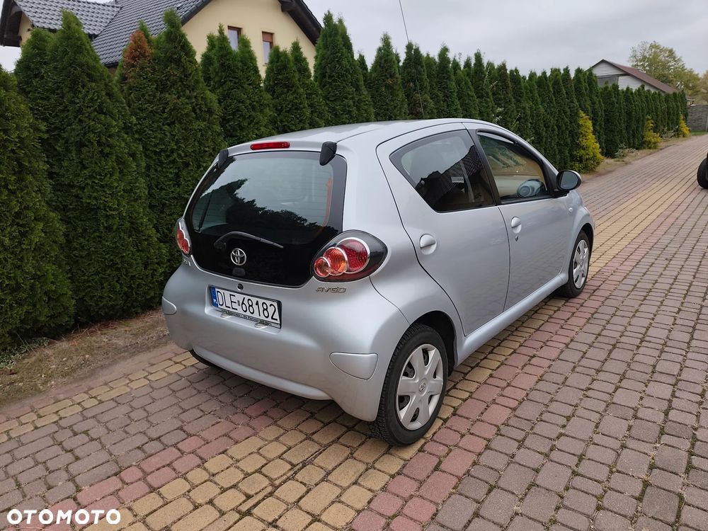Toyota Aygo 1.0 VVT-i Luna EU5 - 5