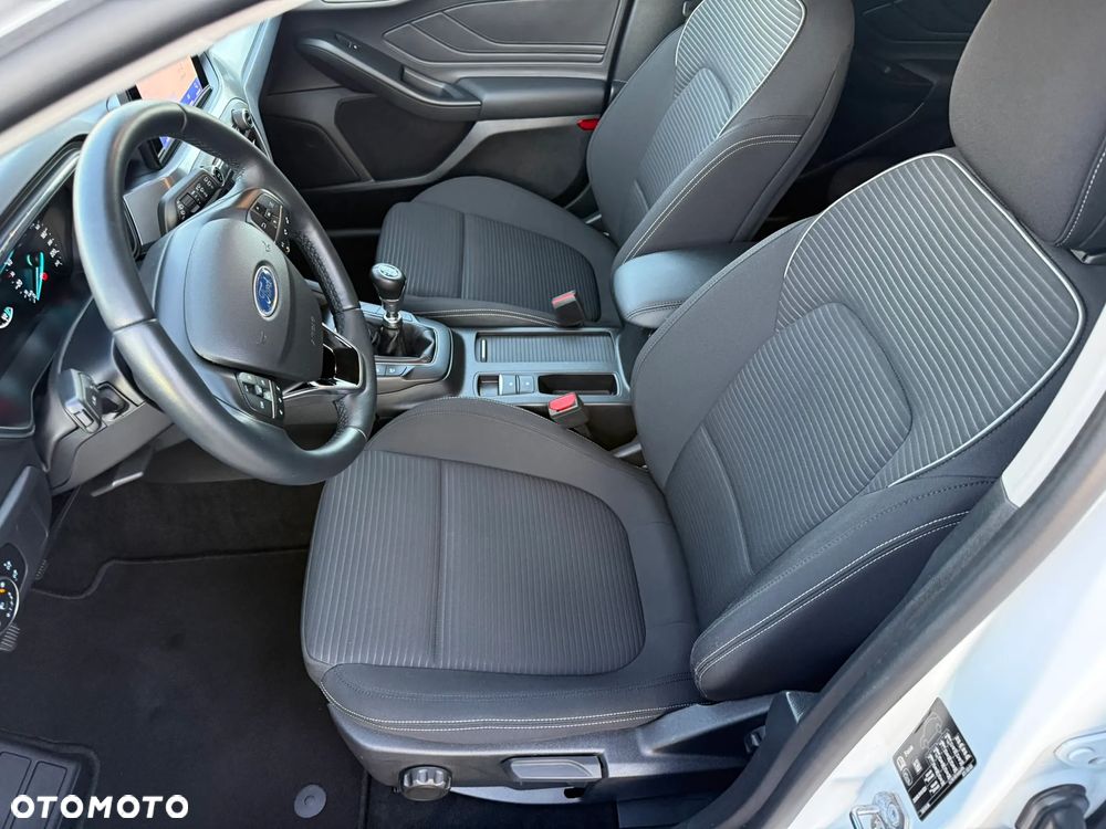 Ford Focus 1.5 EcoBlue STart-Stopp-System TITANIUM - 17