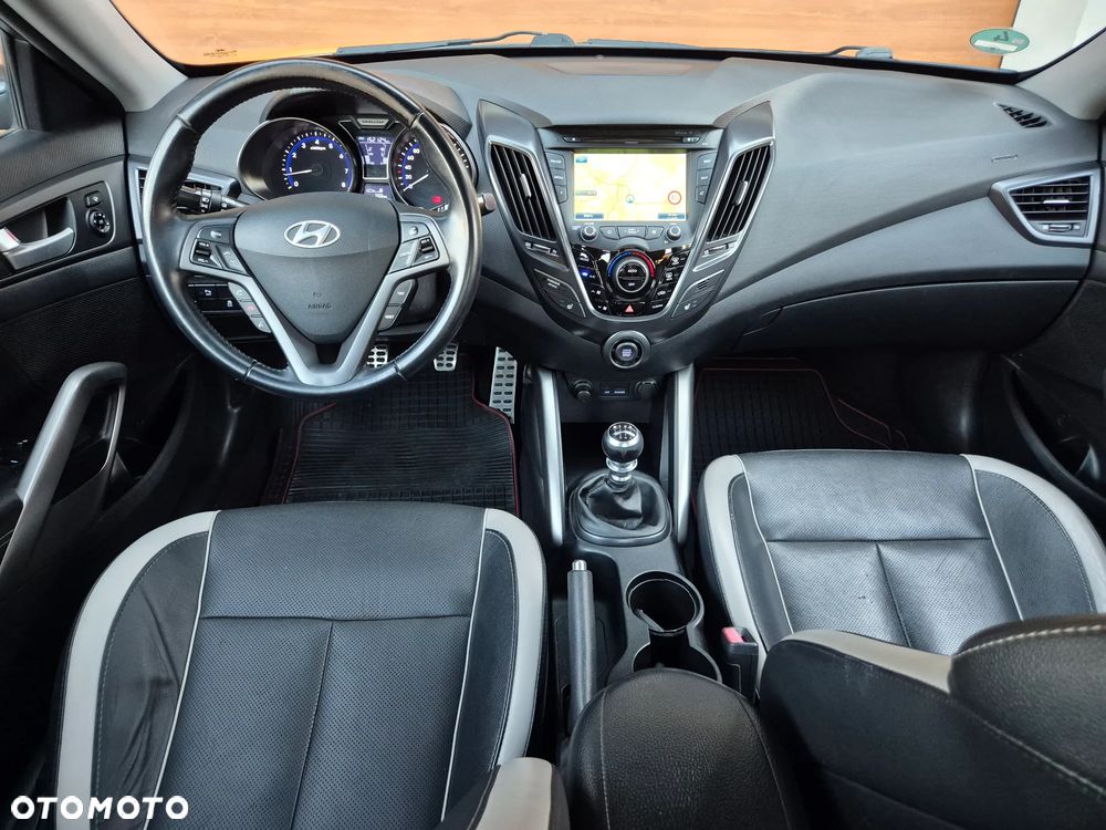 Hyundai Veloster - 6