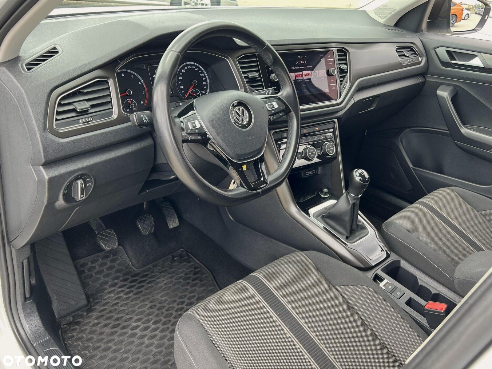 Volkswagen T-Roc 1.5 TSI ACT Advance - 9