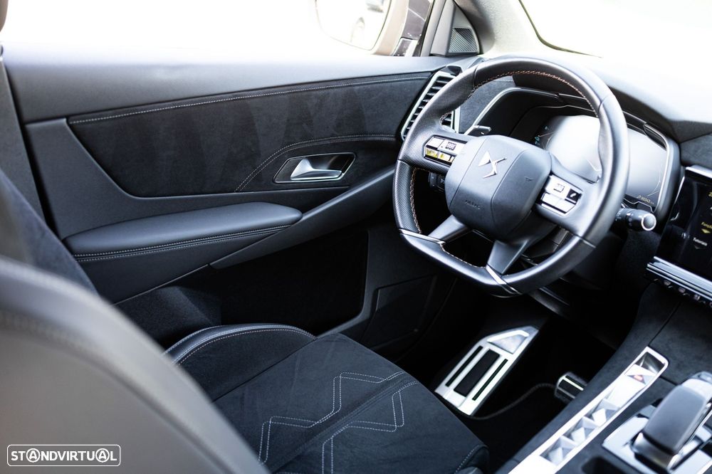 DS DS7 Crossback E-Tense Performance Line EAT8 - 31