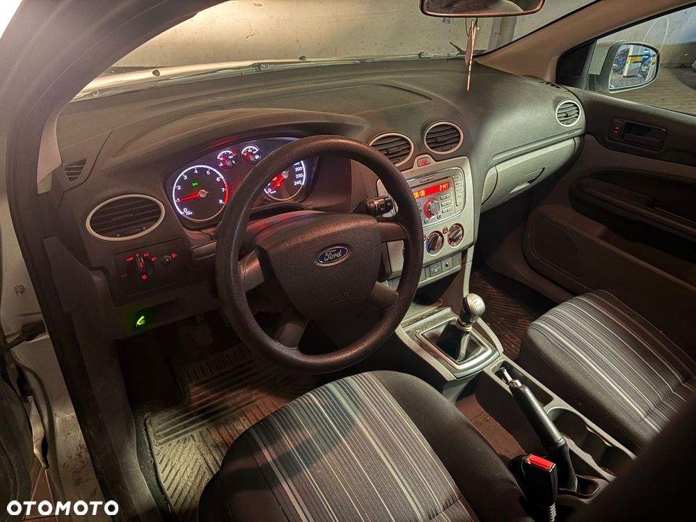 Ford Focus 1.6 Amber X - 10