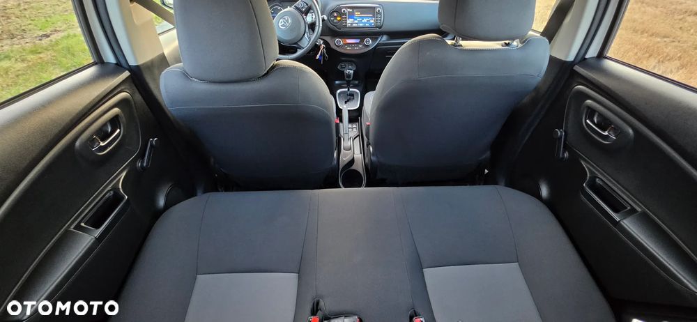 Toyota Yaris 1.5 VVT-i Team Deutschland - 17