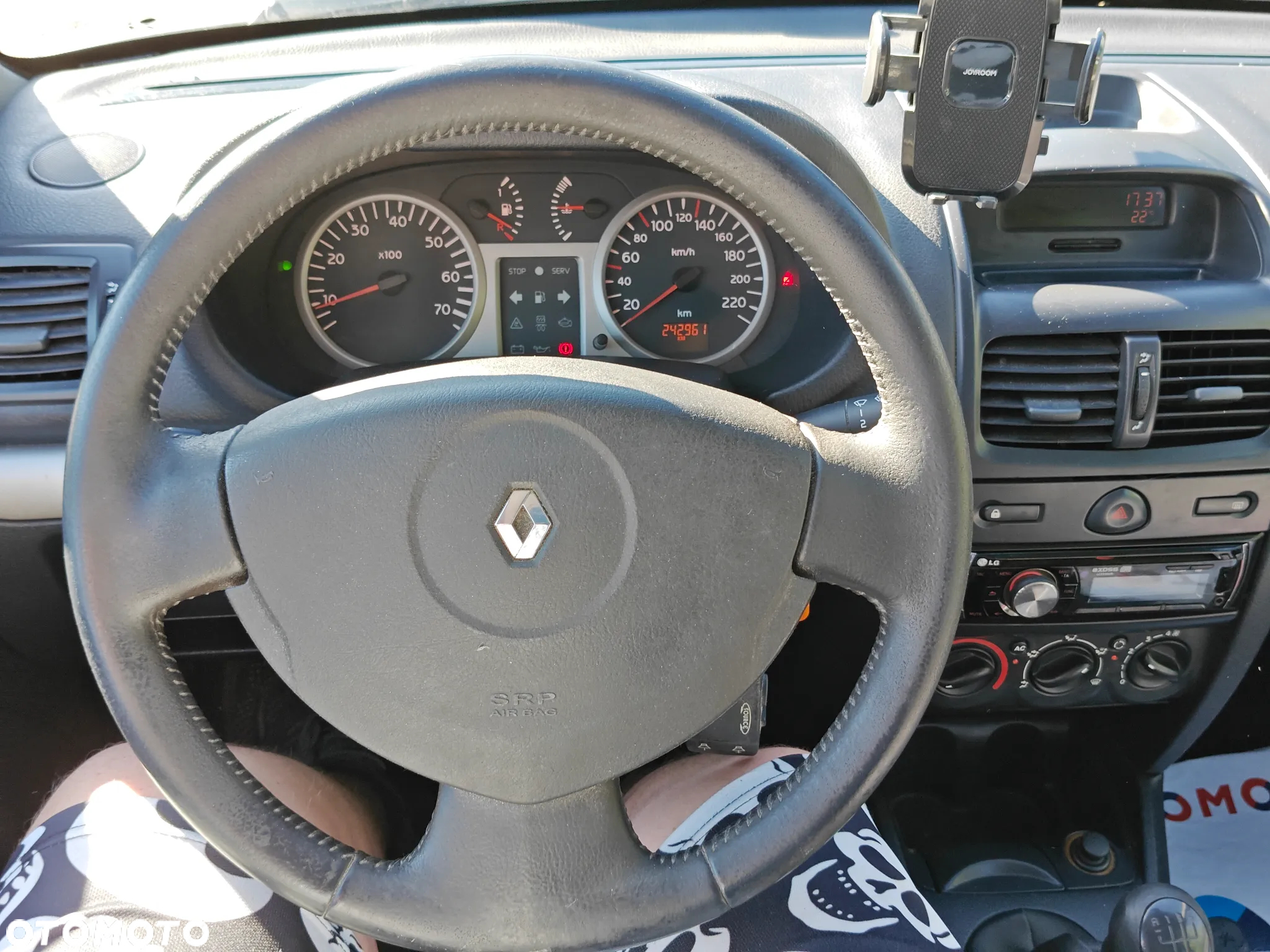 Renault Clio 1.5 dCi Campus - 20