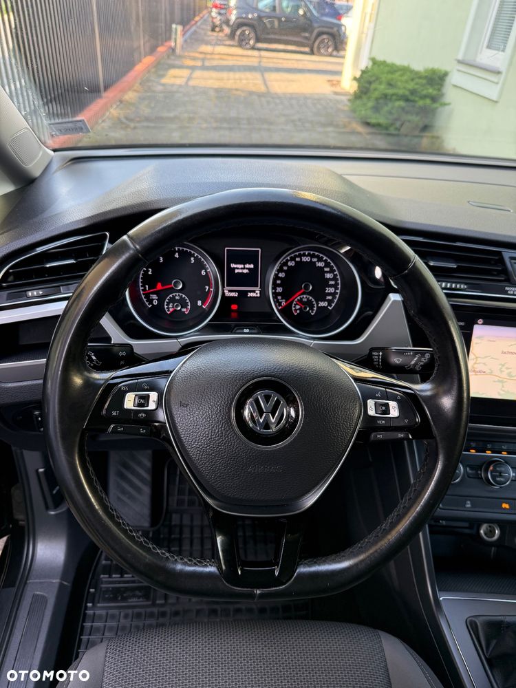 Volkswagen Touran 1.5 TSI EVO Comfortline - 10
