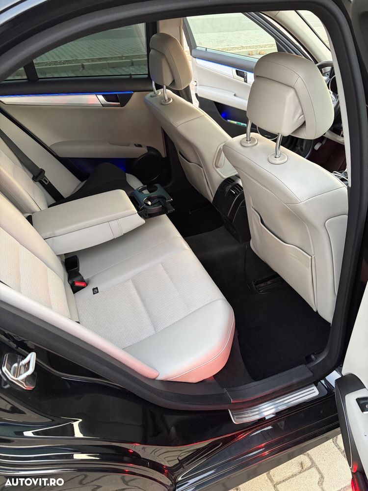 Mercedes-Benz C 2012 photo 3