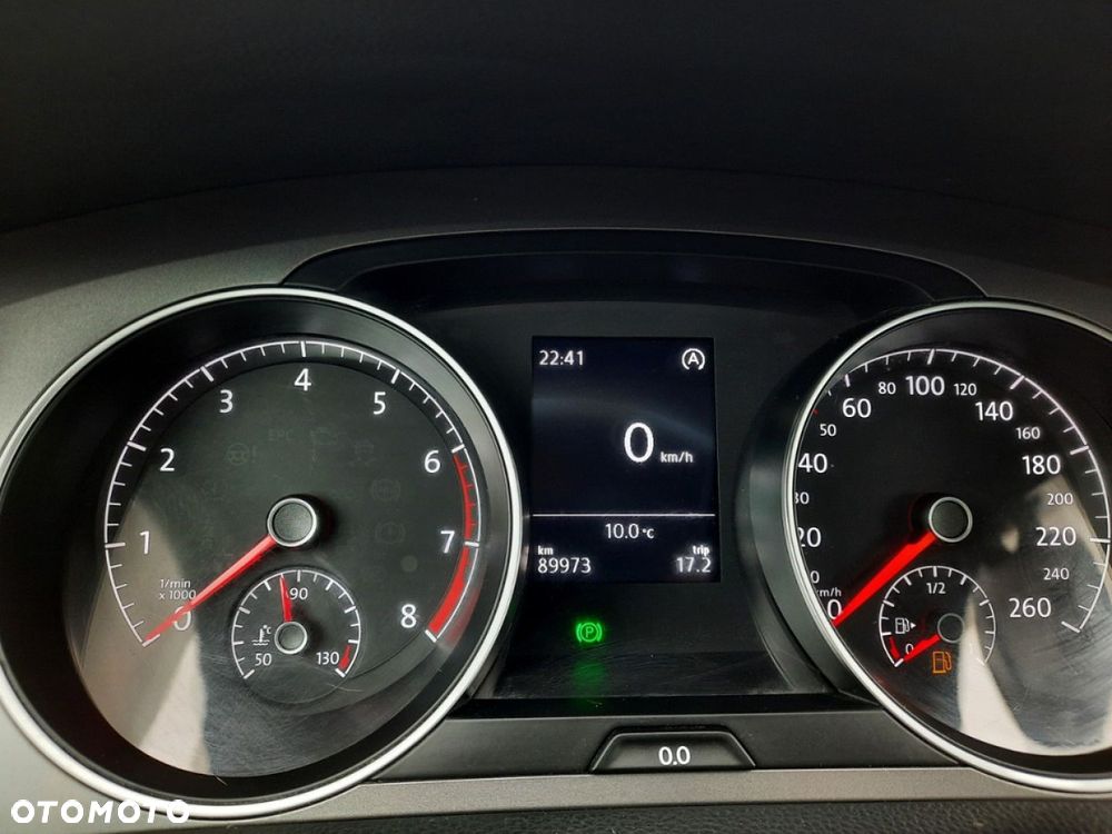 Volkswagen Golf - 29