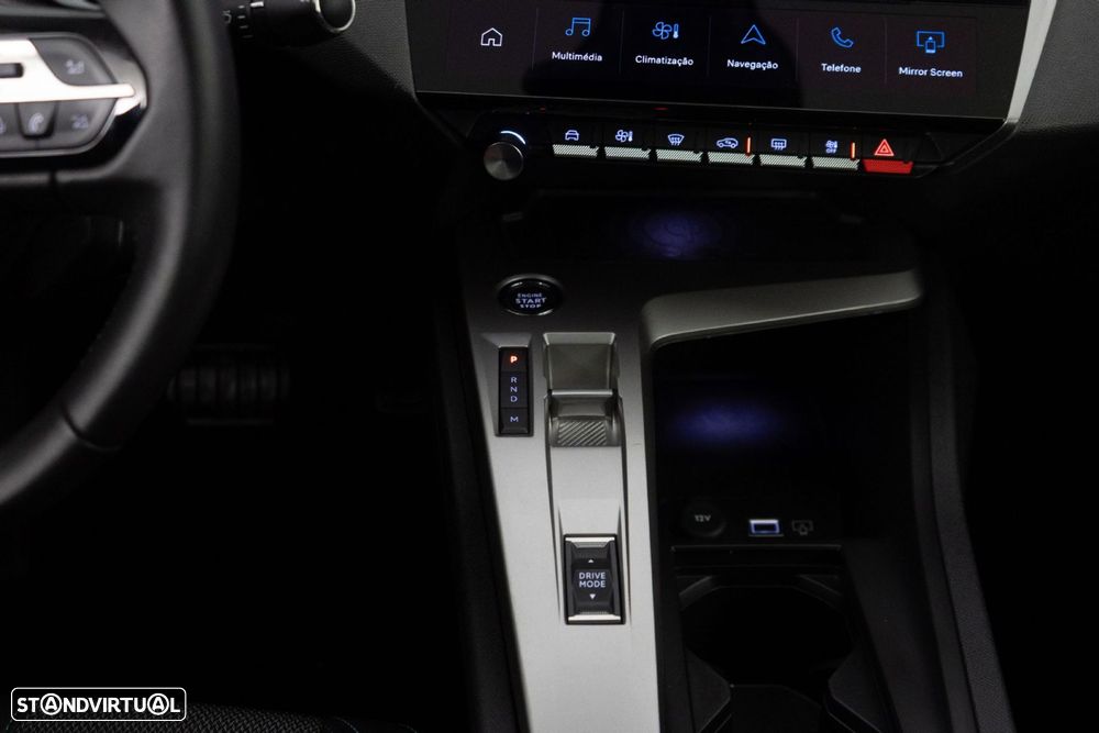 Peugeot 408 1.2 Hybrid Allure e-DCS6 - 19
