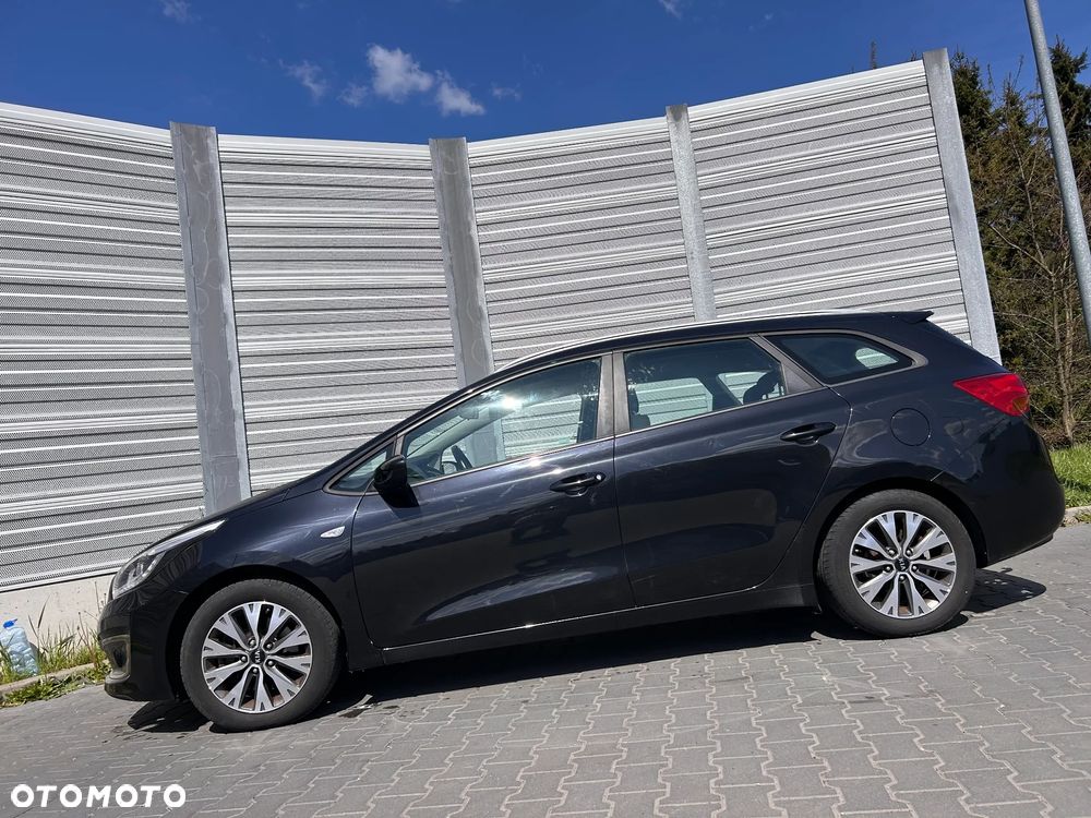 Kia Ceed 1.6 GDI Dream-Team Edition - 5