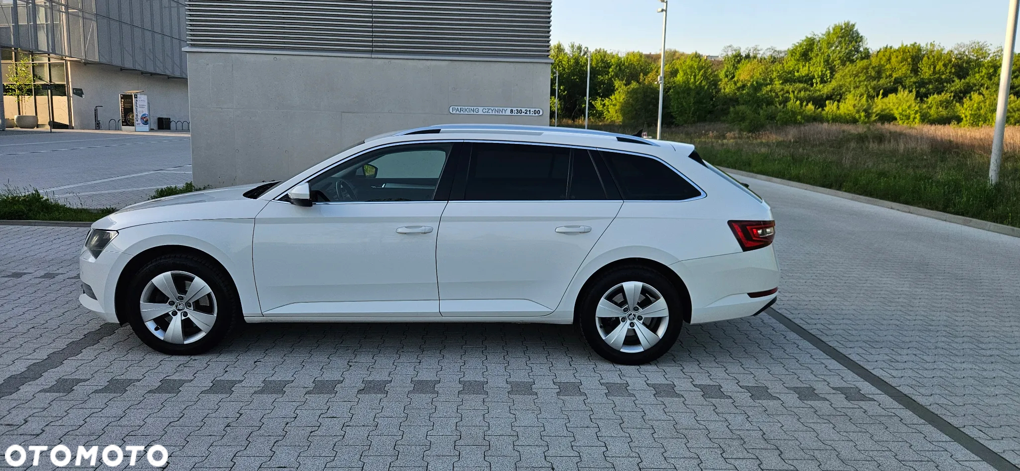 Skoda Superb 1.6 TDI Style - 21