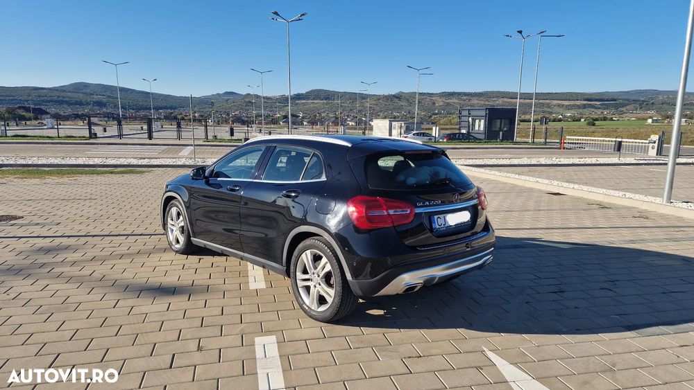 Mercedes-Benz GLA 220 CDI 4MATIC Aut. - 4