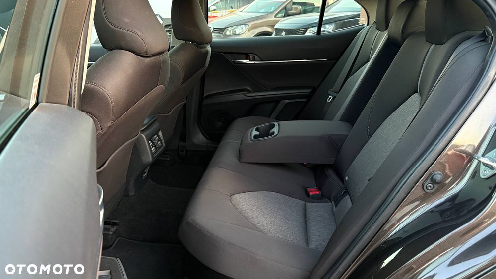 Toyota Camry 2.5 Hybrid Comfort CVT - 16