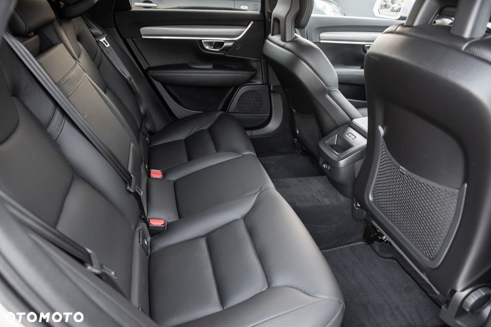 Volvo V90 D3 AWD Geartronic Inscription - 24