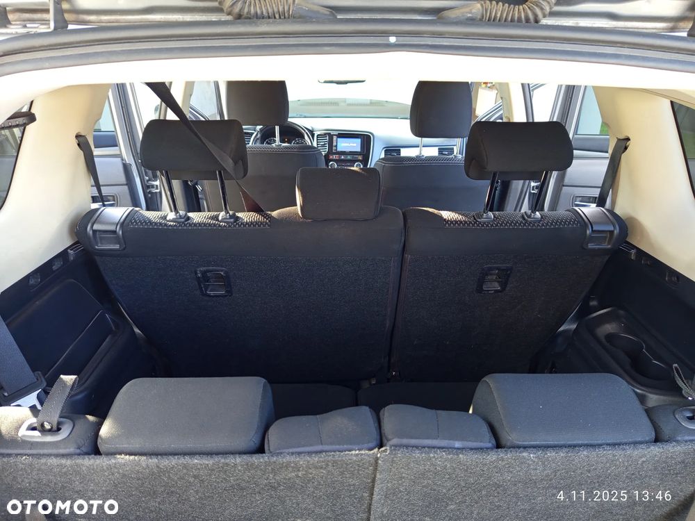 Mitsubishi Outlander 2.0 Intense + Navi 4WD CVT - 6