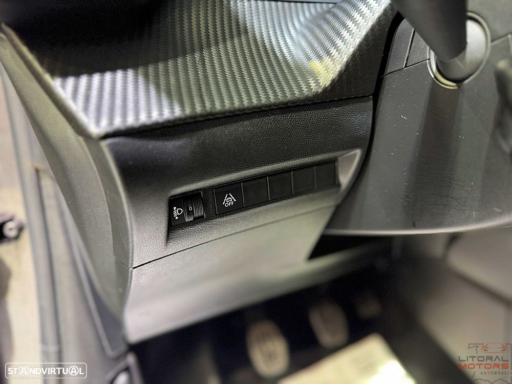 Peugeot 208 1.2 PureTech Active - 18