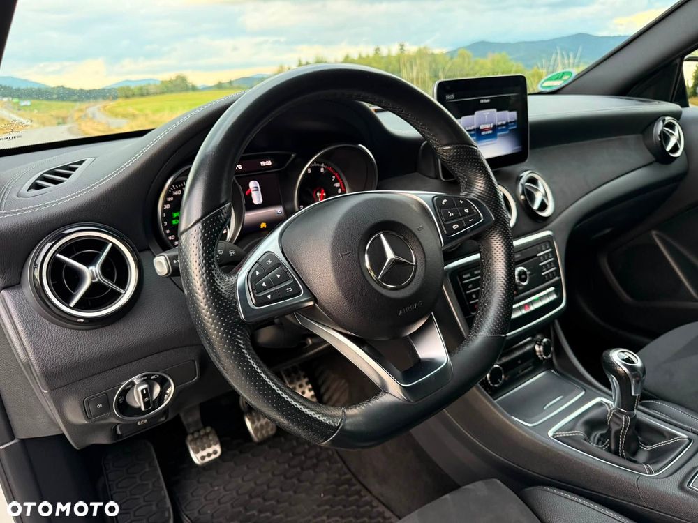 Mercedes-Benz Klasa A 180 (BlueEFFICIENCY) AMG Sport - 30