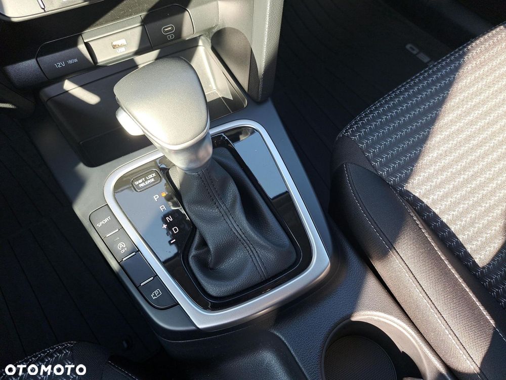 Kia XCeed 1.5 T-GDI M DCT - 16
