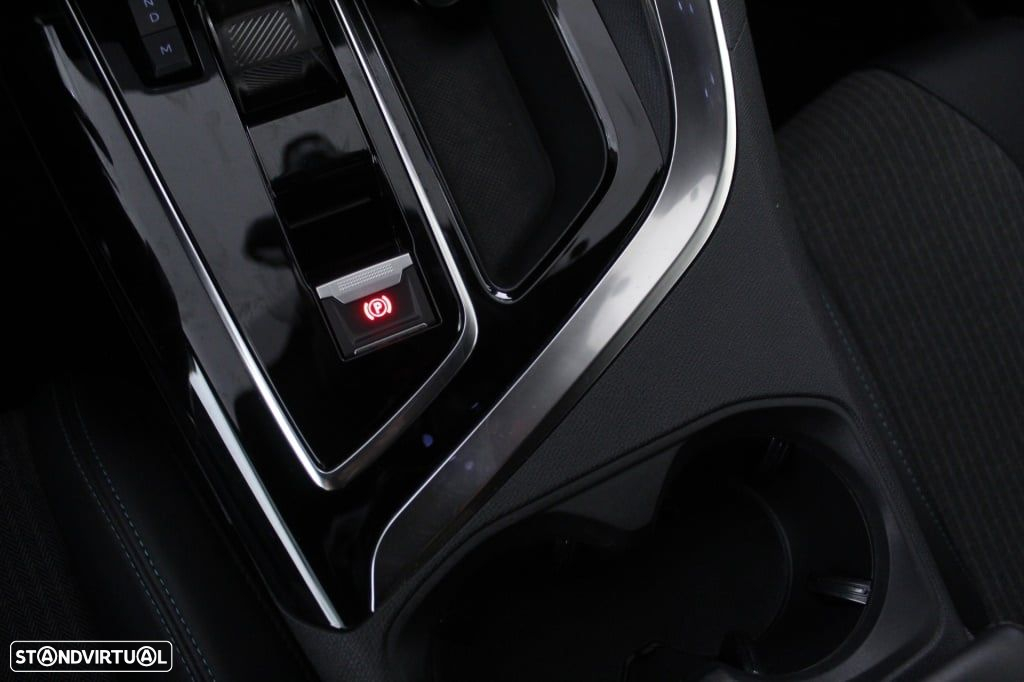 Peugeot 3008 1.5 BlueHDi Allure Pack EAT8 - 31