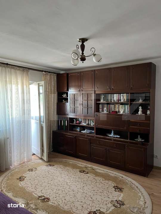 Apartament de vanzare, cu 3 camere, semidecomandat - in Vatra Dornei — fotografia 1