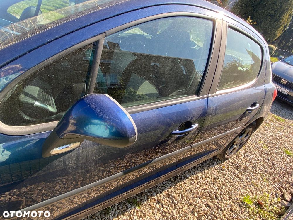 Peugeot 207 1.6 HDi - 6