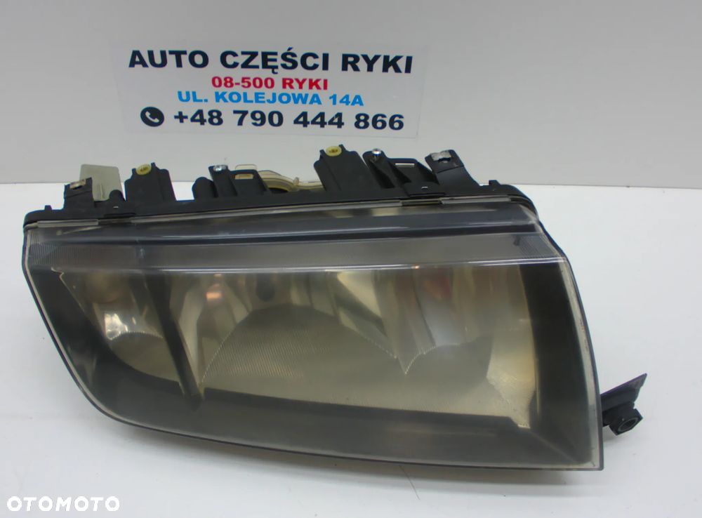 Skoda Fabia I Lampa Przód Reflektor Prawa Strona - 12