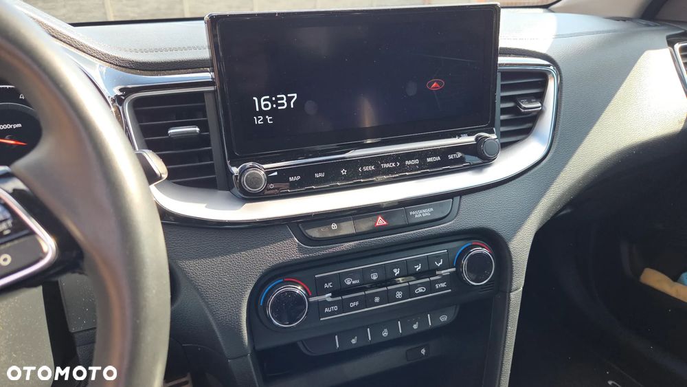 Kia Ceed 1.5 T-GDI Business Line - 10
