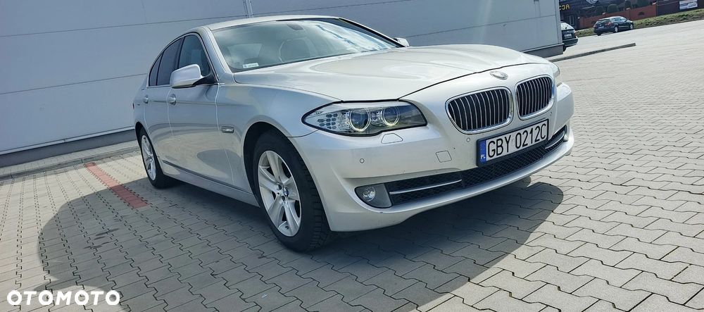 BMW Seria 5 520i - 2