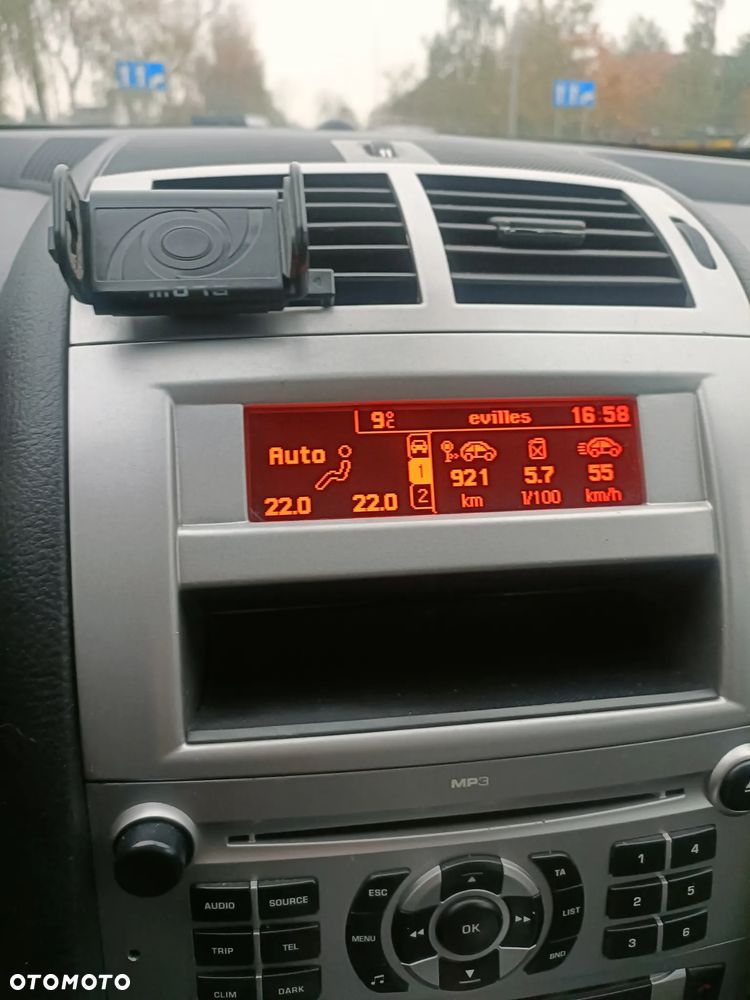 Peugeot 407 2008 photo 2