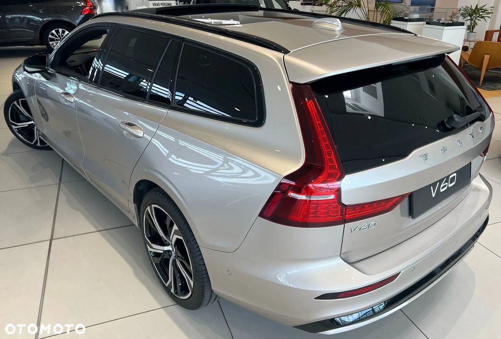 Volvo V60 B4 B Ultimate Dark - 12
