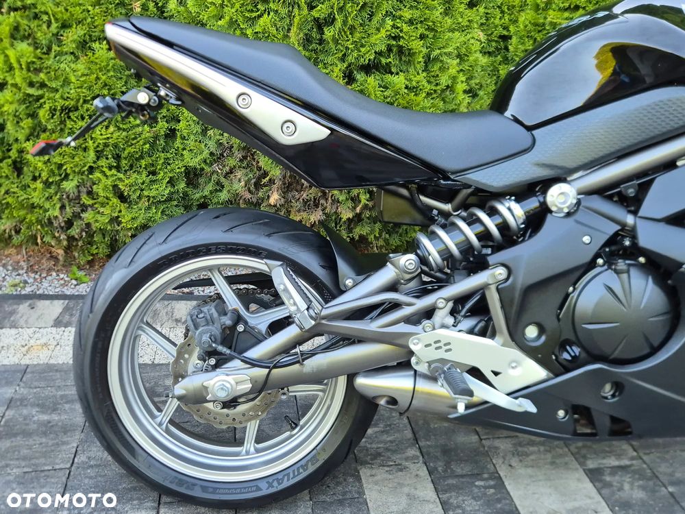 Kawasaki ER - 9