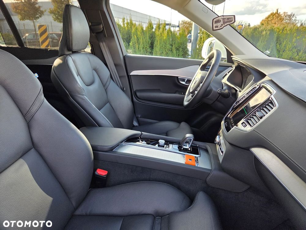 Volvo XC 90 - 31