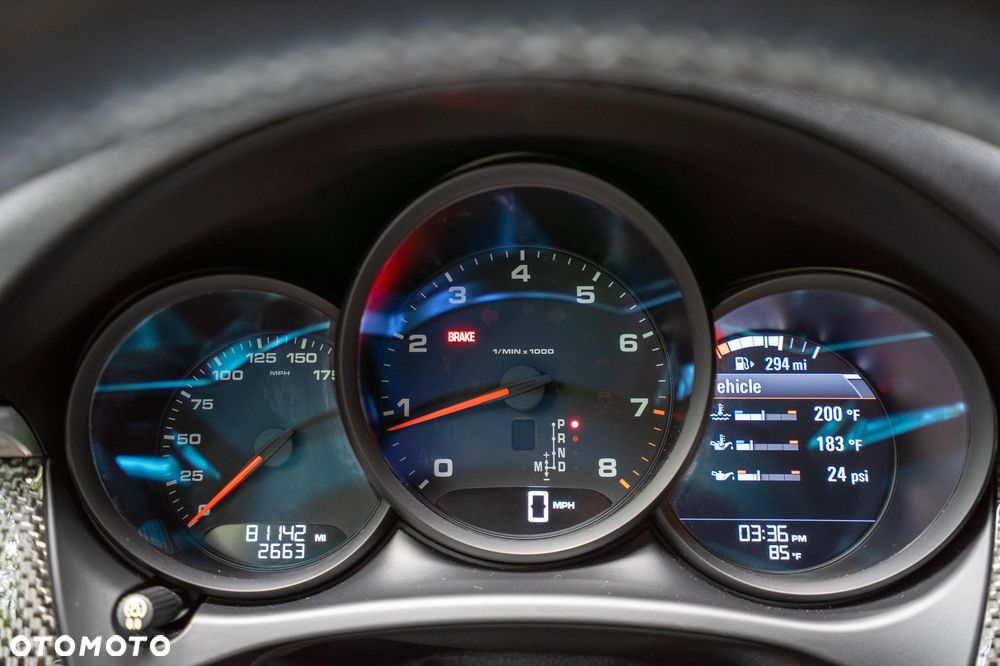 Porsche Macan - 10