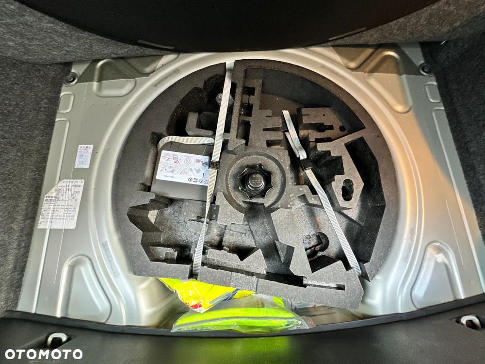 Volkswagen Golf 1.6 Edition - 21