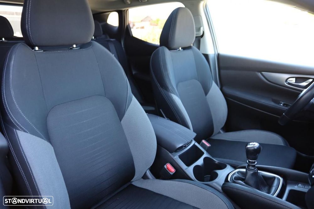 Nissan Qashqai 1.5 dCi N-Connecta Led - 16