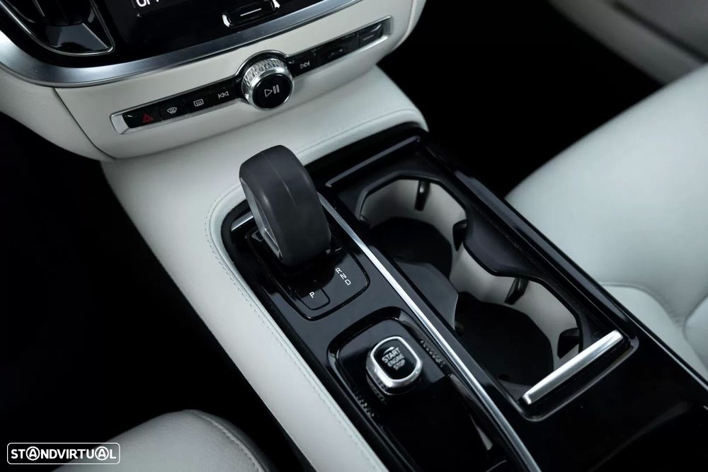 Volvo V60 2.0 T6 AWD TE Inscription Expression - 21