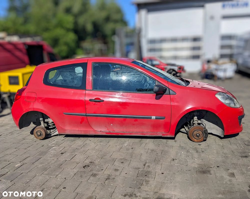 Renault Clio III 1.5 DCI 2008 dv727 - 5