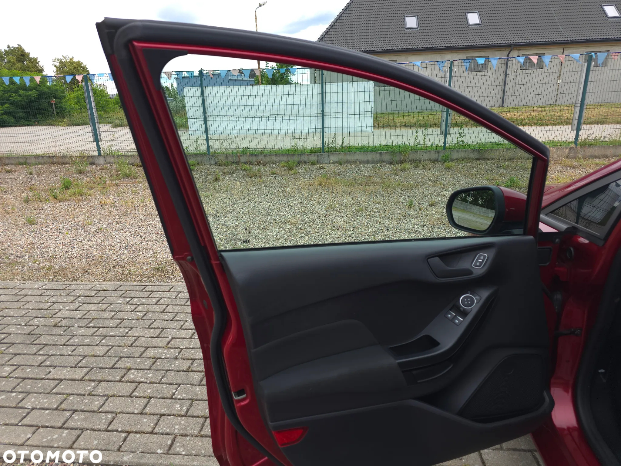 Ford Fiesta 1.1 Titanium ASS - 17