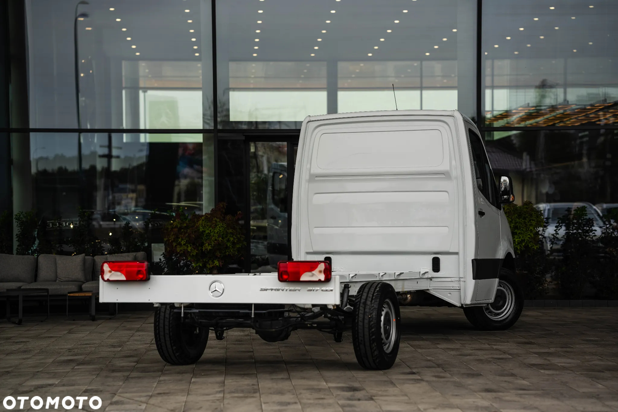 Mercedes-Benz Sprinter - 4