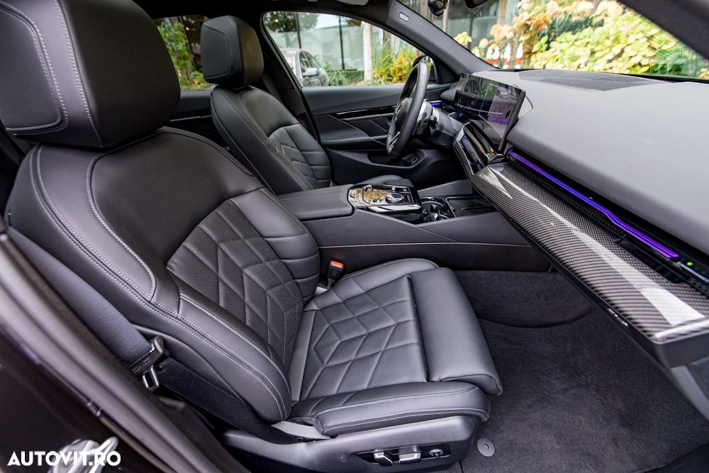 BMW Seria 5 520d xDrive AT MHEV - 16